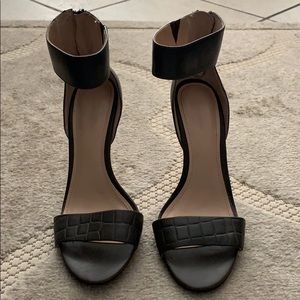 Saks Fifth Avenue Heels